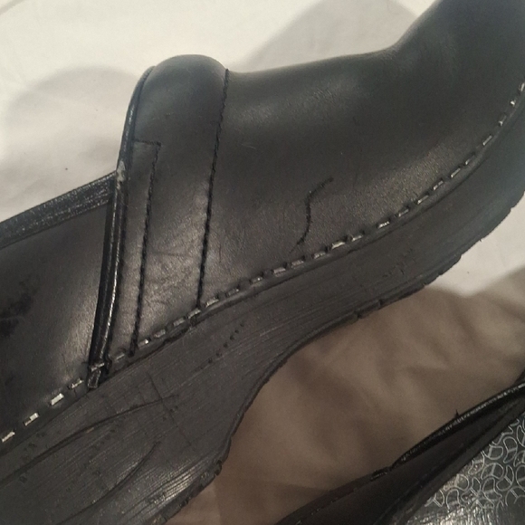 Dansko Wome's Black Slip-On Slippers Size 36 - Picture 5 of 10